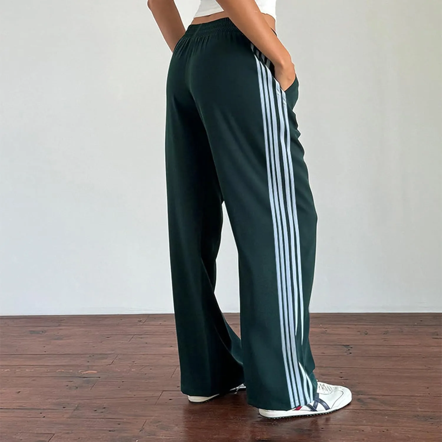 FOMOYUU Women Side Stripes Track Pants Elastic Waist Straight Leg Sweatpants Joggers Wide Leg Trousers with Pockets