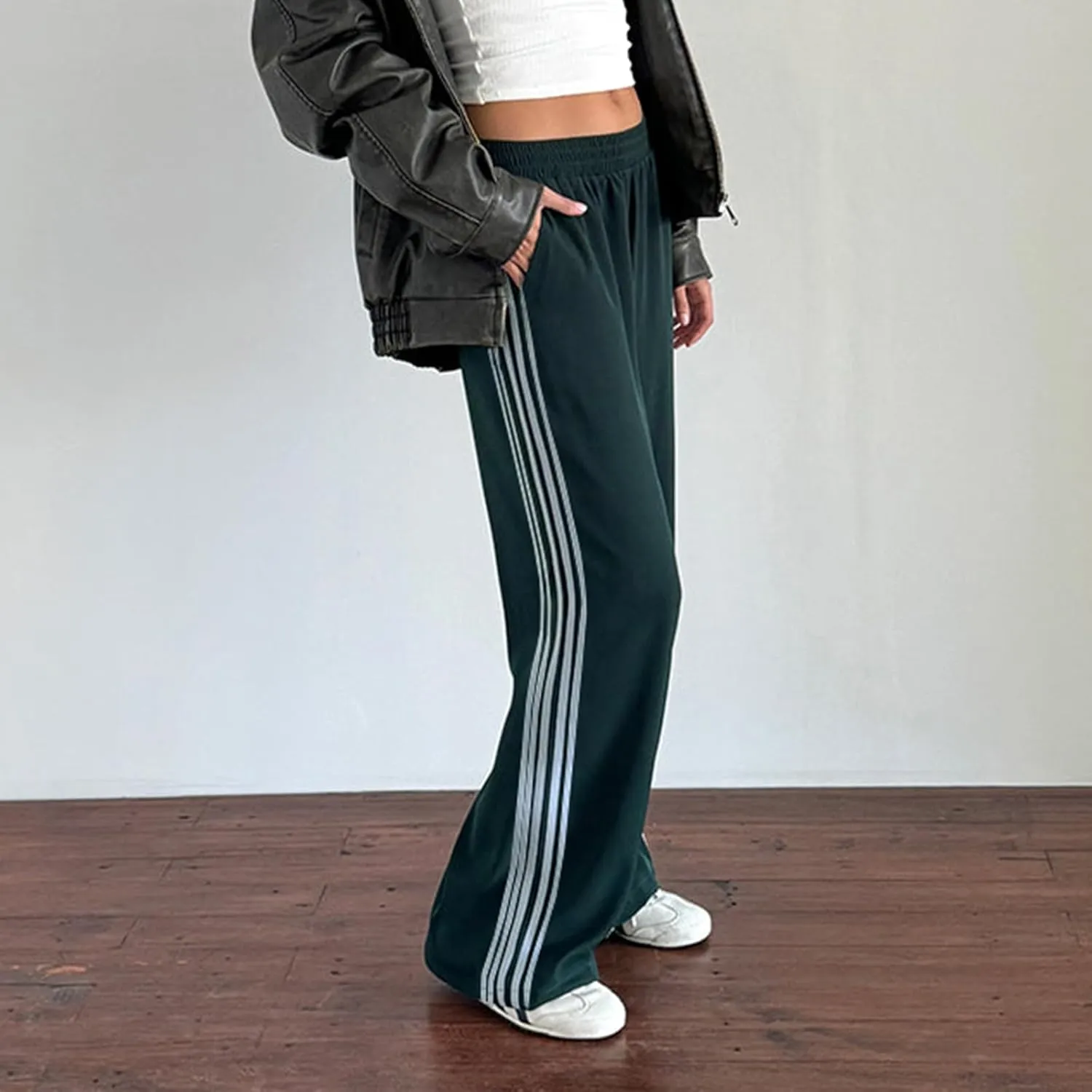 FOMOYUU Women Side Stripes Track Pants Elastic Waist Straight Leg Sweatpants Joggers Wide Leg Trousers with Pockets